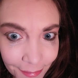 Meet your Posher, Steph